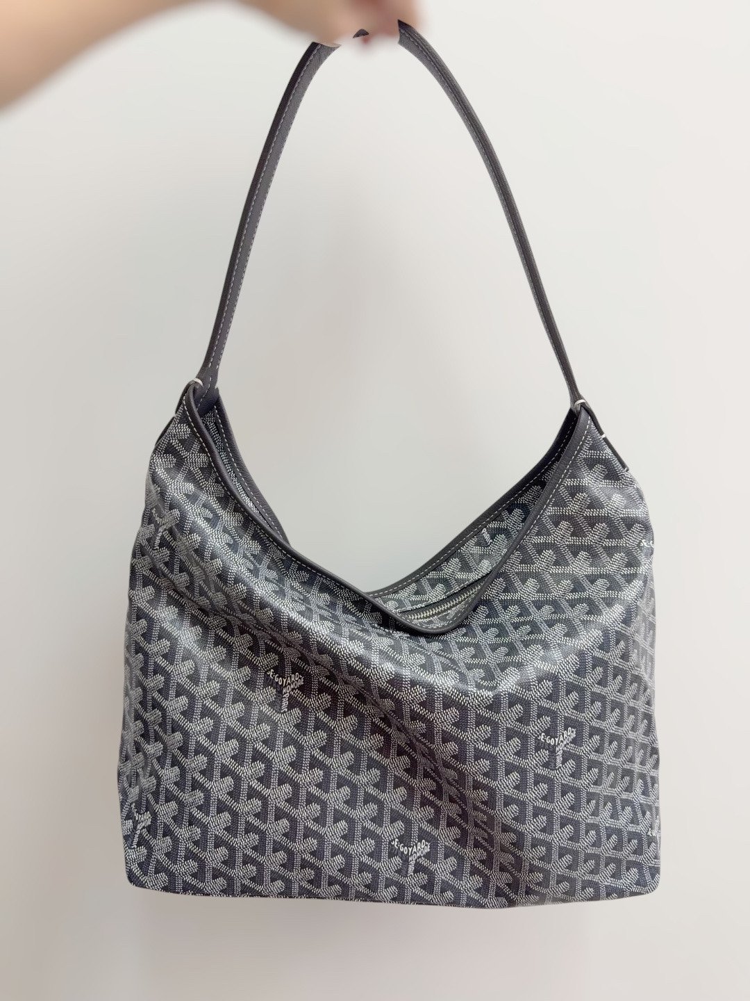 Goyard 95% New-Goyard Hobo Bag Grey